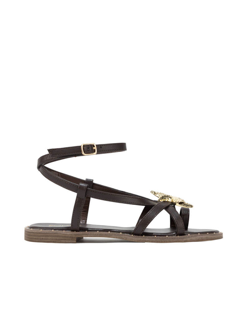 Sandales plates à détail